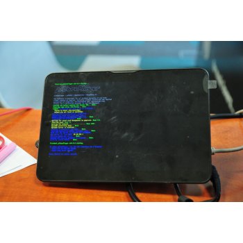 “Squeezebox: zmartwychwstania” czyli jak z Raspberry Pi zrobić odtwarzacz do Lyriona z dotykowym ekranem 8 cali i pilotem na Androidzie